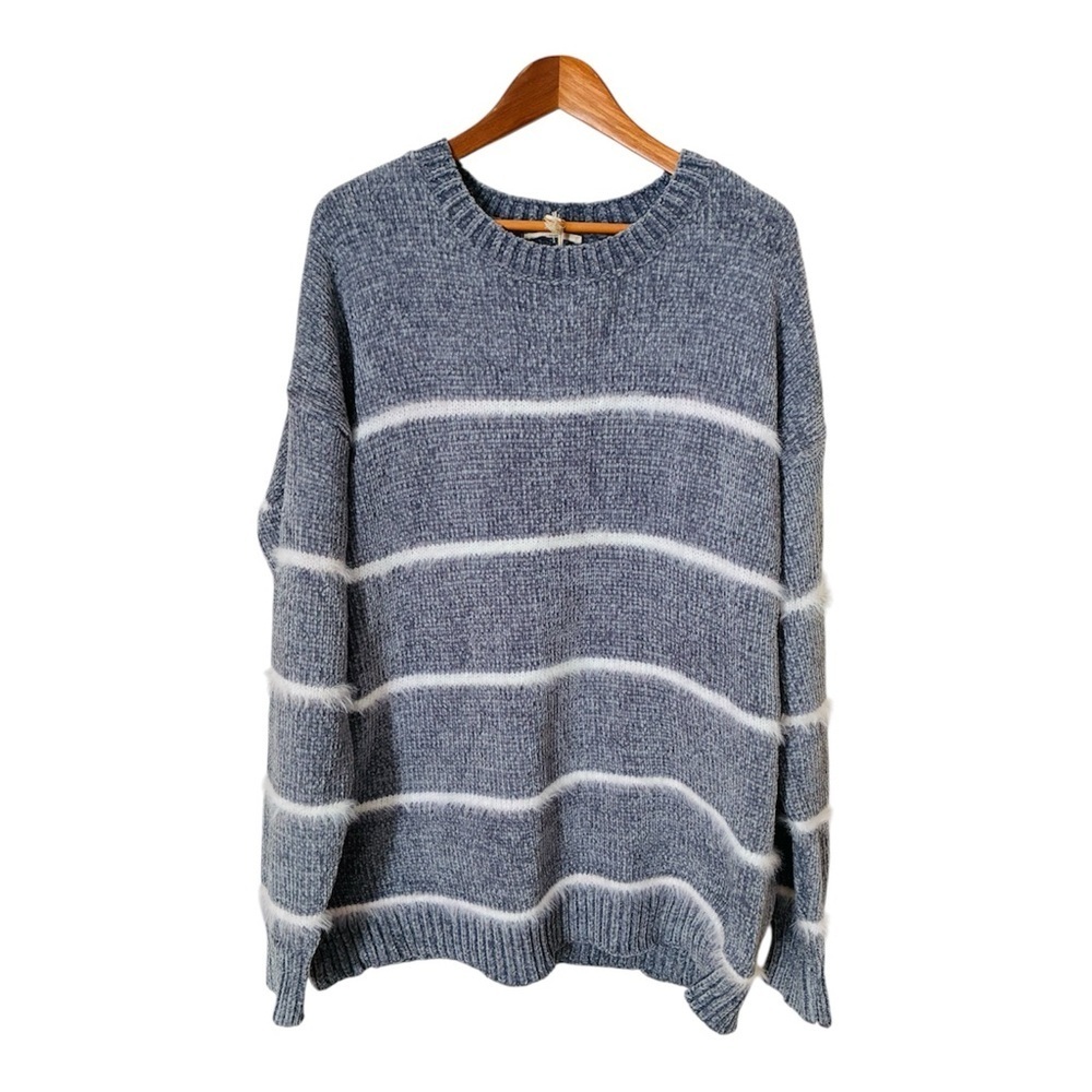 NEW NWT Reborn J Gray White Striped Fuzzy Sweater Chenille Crew Neck Sweater 1X - Picture 5 of 10
